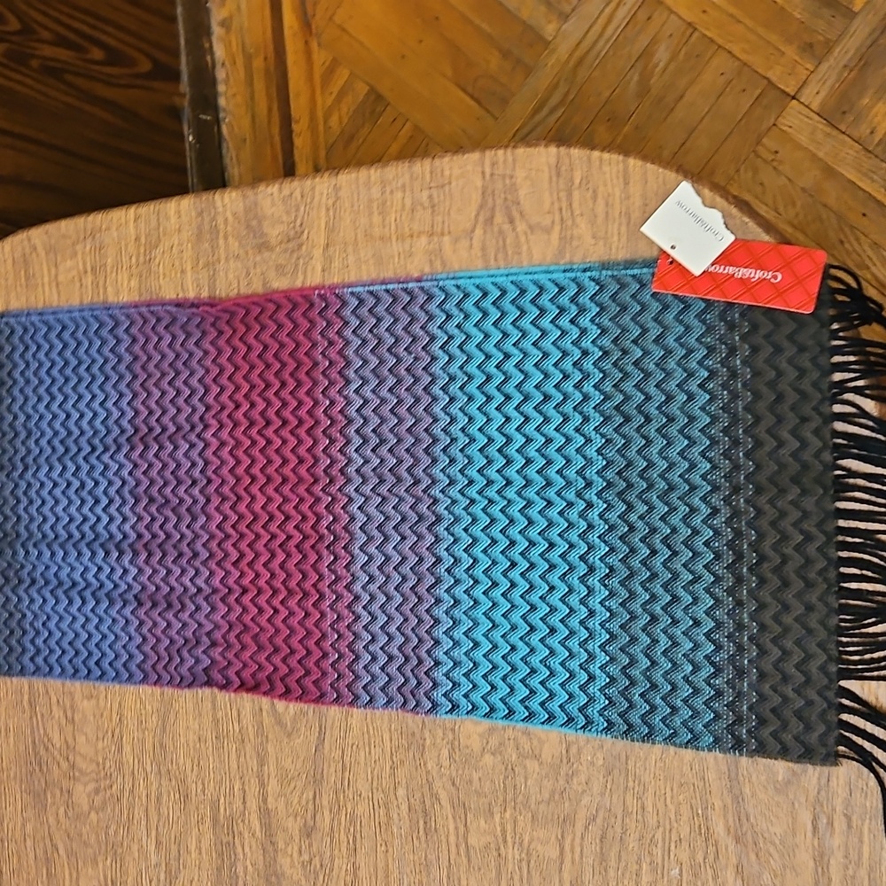 NWT Croft & Barrow super soft oblong Multicolor zig zag pattern scarf